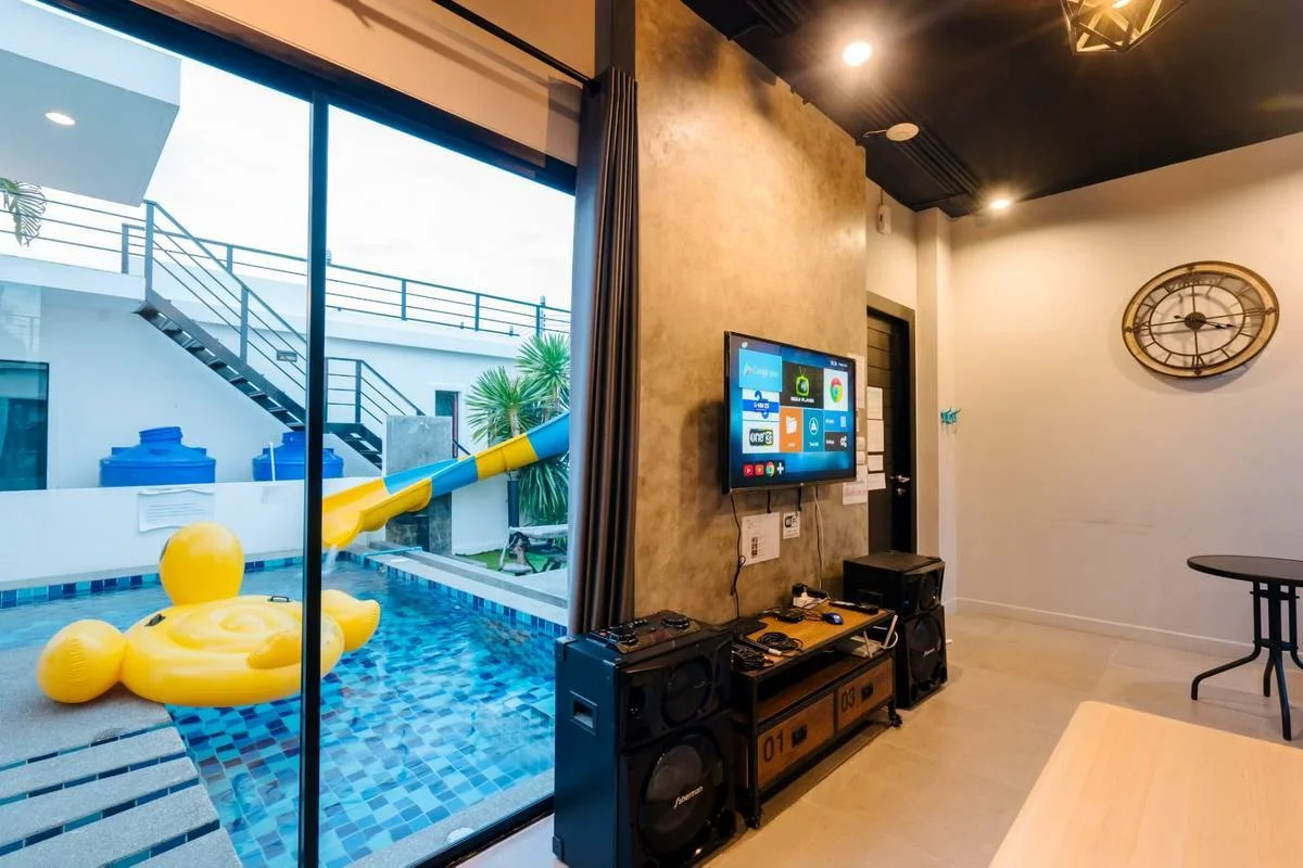 บรรยากาศพูลวิลล่า Modern Life Pool Villa